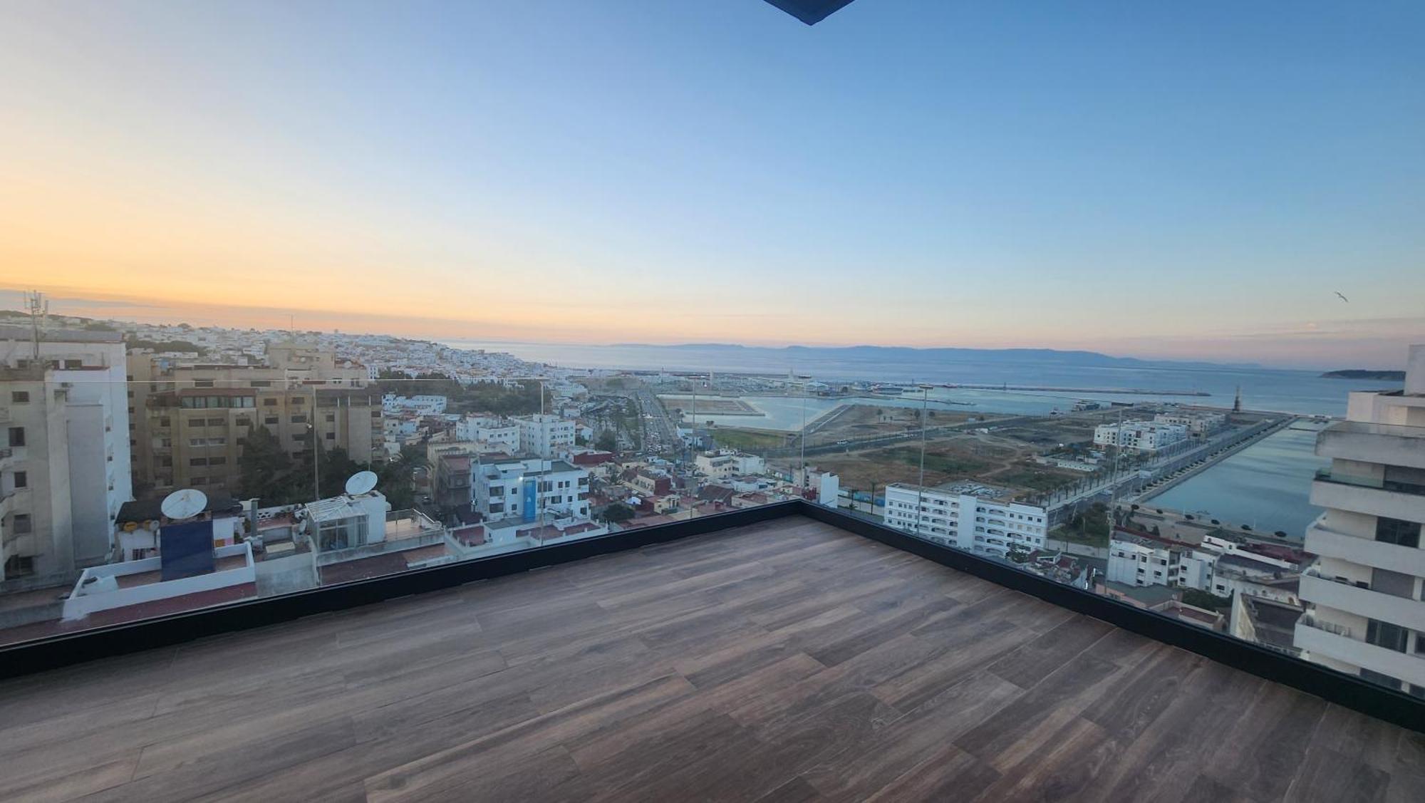 Magnifique Penthouse 160M2 Terrasse 90M2 Vue Mer Танжер Екстериор снимка